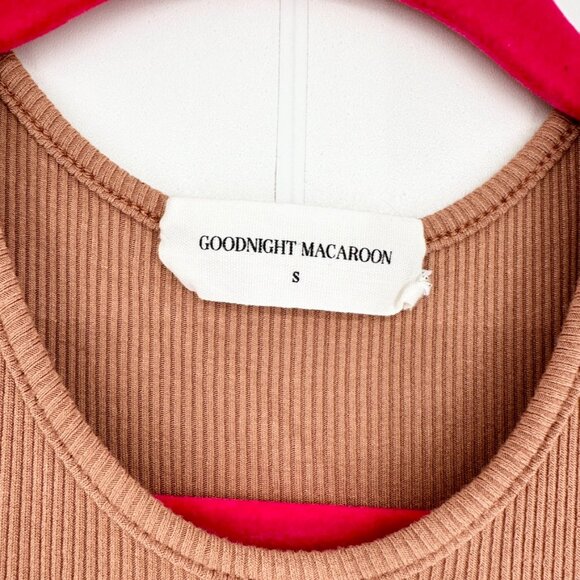 Goodnight Macaroon Dress Womens Small Brown Fitted Ribbed Slit Solid Sleeveless - Picture 4 of 7